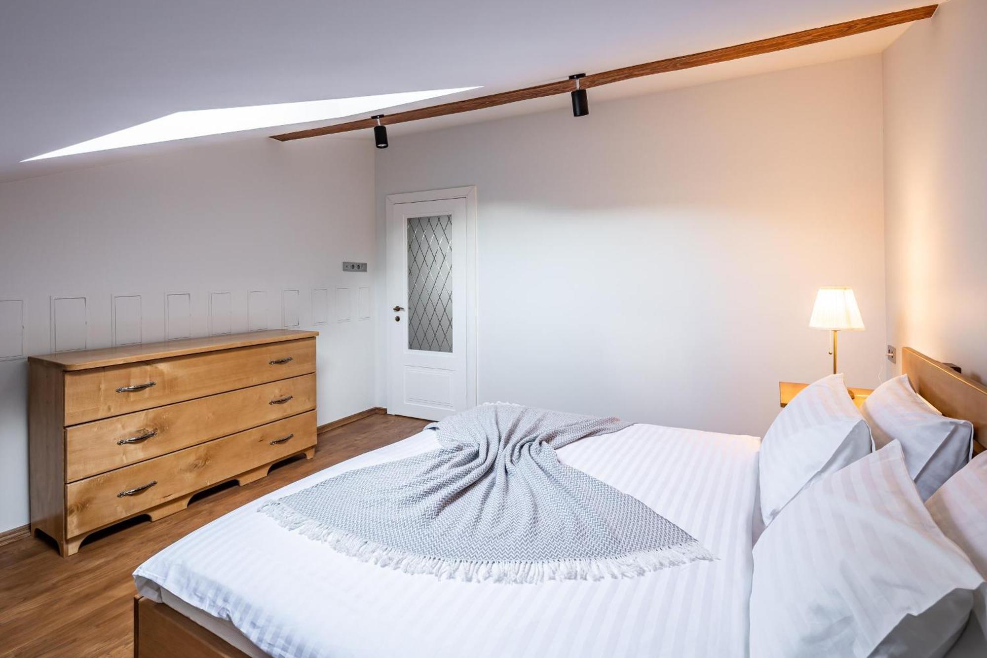 Romari Apartment Вірменська Λβιβ Εξωτερικό φωτογραφία